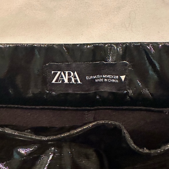 Zara coated leggings size Medium - Picture 2 of 6
